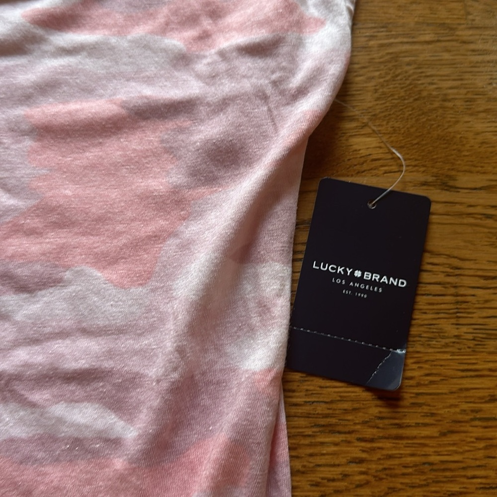 BNWT Lucky brand pink camo tee - Picture 2 of 5